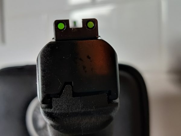 M&P_Shield_9_EZ_M2_rear_sights